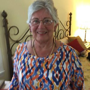 Meet your Posher, Cynthia